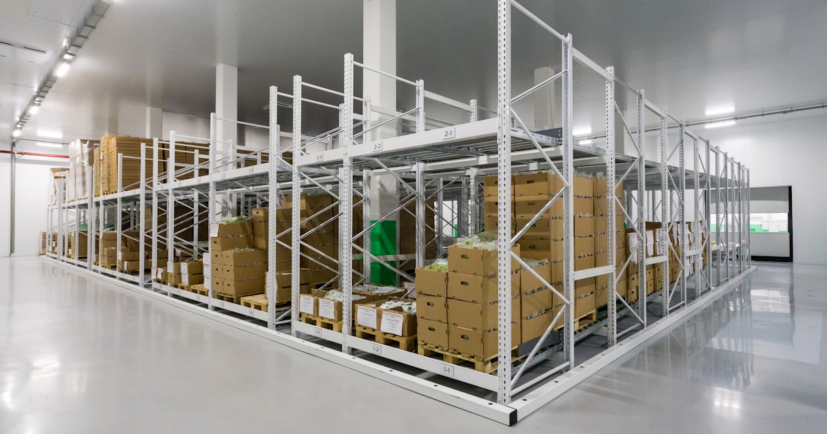 Warehouse storage racks