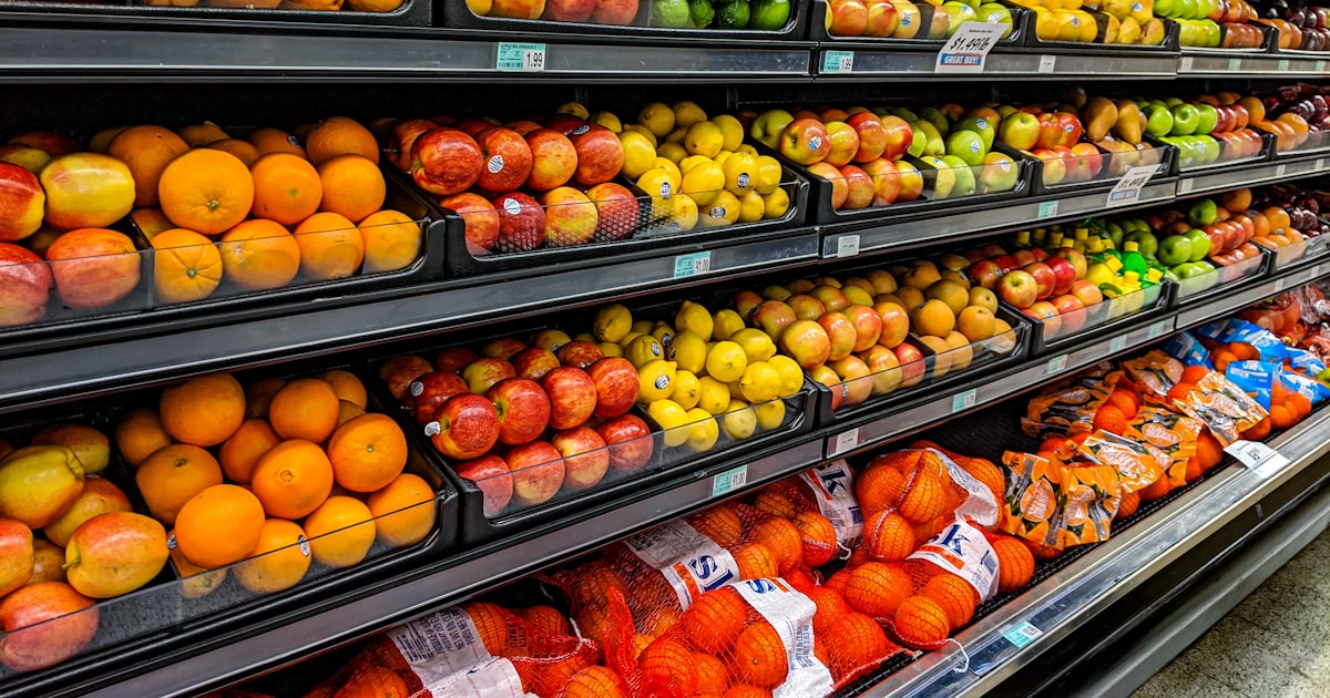 Apples in a store crate