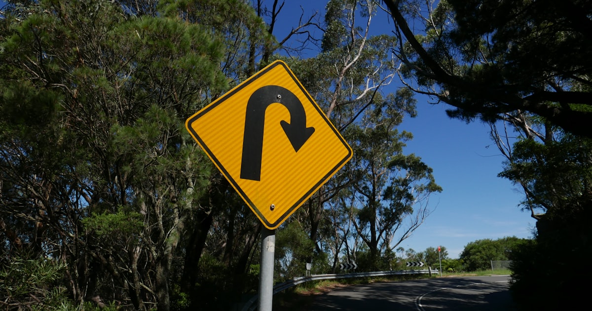 Curve road signage